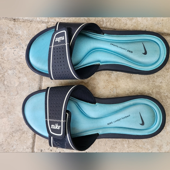 Nike aqua and black slides Size 7 - Picture 2 of 4